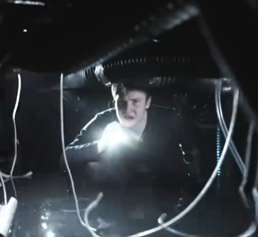 惊悚《逃生舱》电影解说文案-AI电影文案解说网