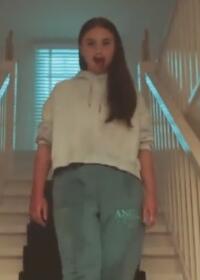 恐怖《无滤镜》电影解说文案-AI电影文案解说网