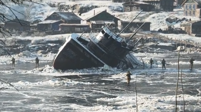战争惊悚电影《秘密战争》解说文案-AI电影文案解说网