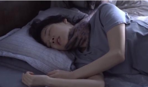 悬疑惊悚电影《故乡》影评 解说素材 观后感-AI电影文案解说网