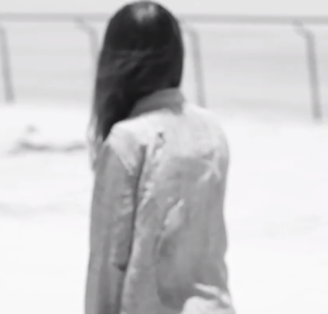 剧情电影《我的疯娘》解说文案-AI电影文案解说网